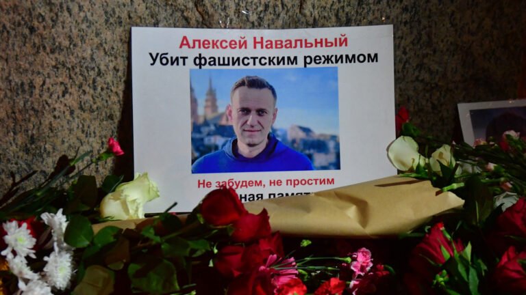 Navalny funeral draws crowds; Gazans killed while seeking aid : NPR